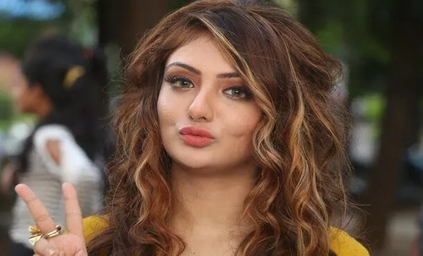 Khushi mukherjee news